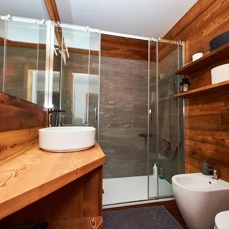 アパート Tsaumiau, 2 Bedrooms, Ski Lift 170m! *